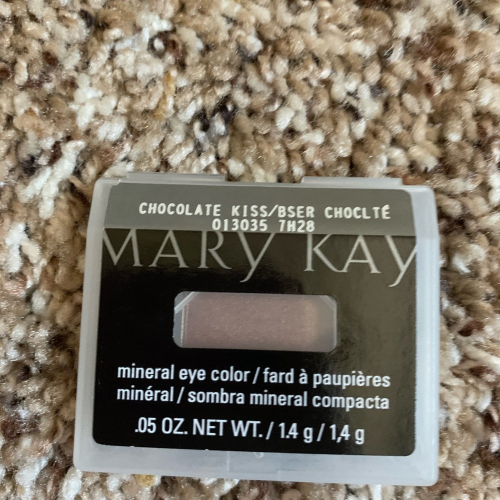 NEW Mary Kay Refill Mineral Eye Color!!!